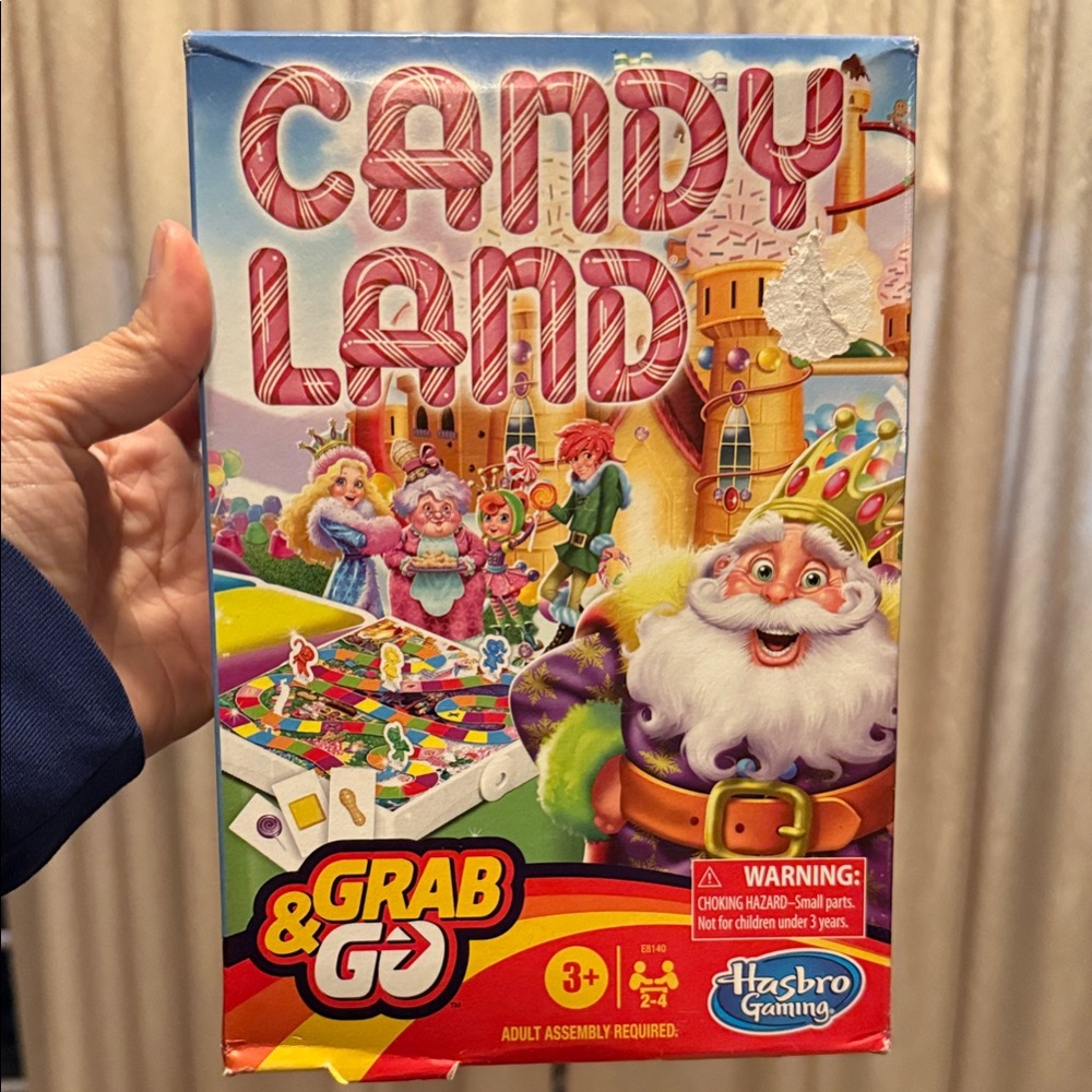 Hasbro Candy Land Travel Game - Colorful Adventure